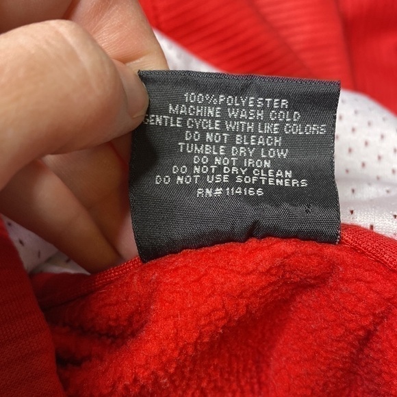 Colosseum Wisconsin Badgers Hooded Sweatshirt Size Small - Picture 4 of 6